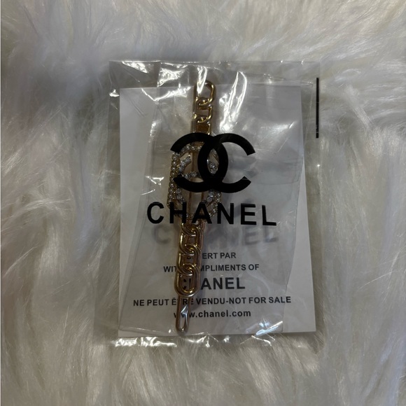 GWP CC Gold and Crystal Hair Barrette - Picture 4 of 4